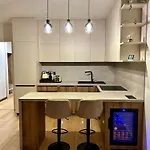 Baker House - Free Underground Parking ブルノ