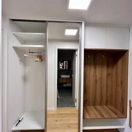 Baker House - Free Private Parking Brno