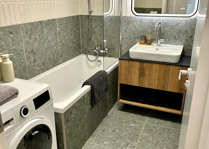 Baker House - Free Underground Parking Apartment Brünn